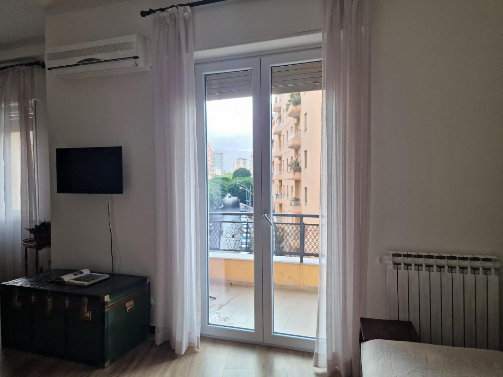 La Casa Di Naele Apartment Palermo Bagian luar foto